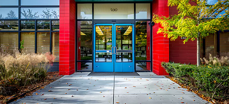 Roll Up Storefront Doors in Oshawa, ON